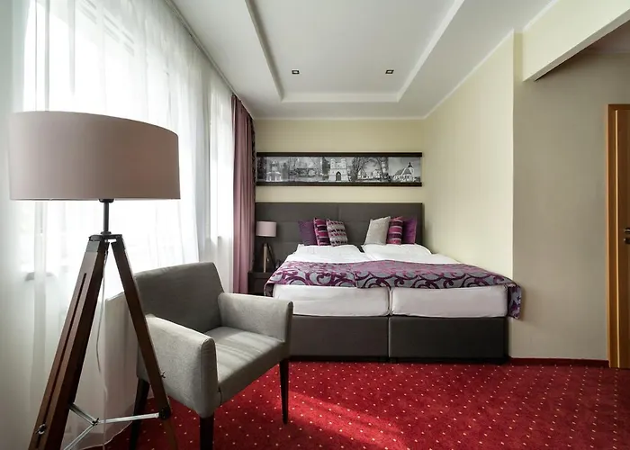Hotel Na Vyvoji 4*