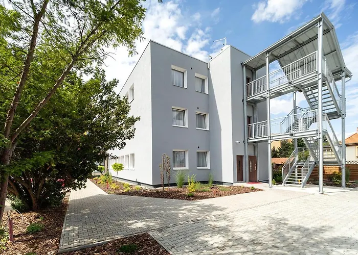 Na Vyvoji Hotel 4*